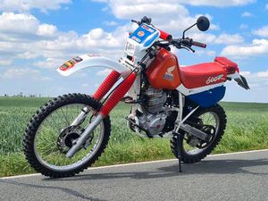 HONDA XR 600