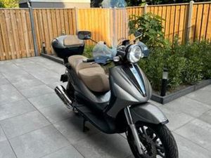 PIAGGIO BEVERLY CRUISER 500 2010 GRIJS 500CC — MOTOREN | PIAGGIO — MARKTPLAATS