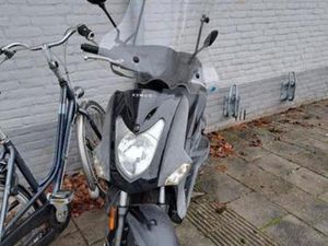 KYMCO AGILITY OPKNAPPER — SCOOTERS | KYMCO — MARKTPLAATS