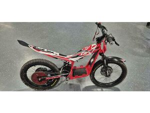 BETA MINI TRIAL E 20&#034;