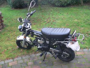 SKYMAX 125 SCHWARZ LEDIGLICH 130KM