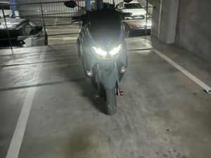 YAMAHA - NMAX
