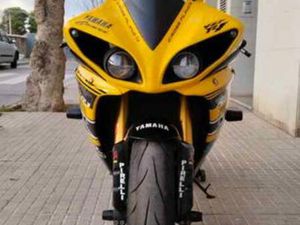 YAMAHA - YZF R1