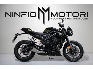 TRIUMPH STREET TRIPLE 765 RS - 2025