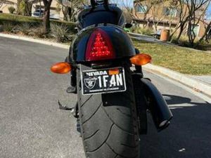 2013 VICTORY HAMMER 8-BALL