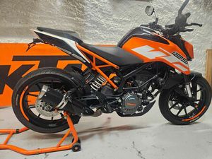 KTM DUKE 125