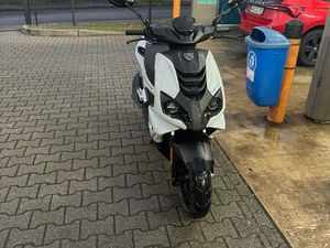 PEGEUOT SPEEDFIGHT 4