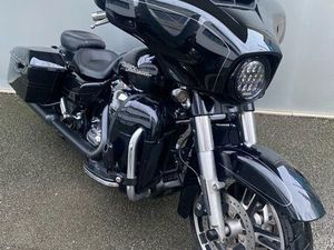 HARLEY STREET GLIDE 2014 1690