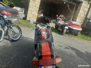 MOTO VFR RC 36 CARAT