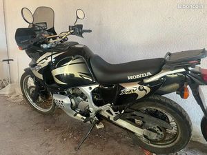 HONDA AFRICA TWIN 750 XRV