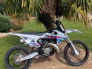 VEND OU ÉCHANGE 125SX2017