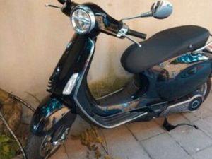SCOOTER VESPA QUASI NEUF