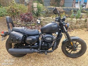 VEND MOTO BOBBER 125 CC