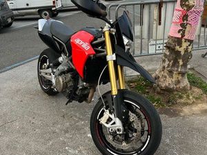 APRILIA 750 DORSODURO