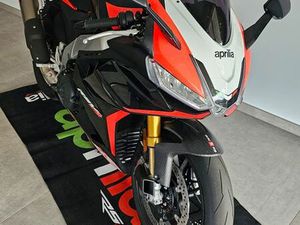 APRILIA RSV4 FACTORY SE-09 SBK