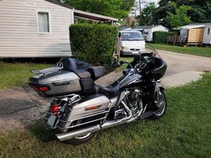 VENDS ROAD GLIDE ULTRA