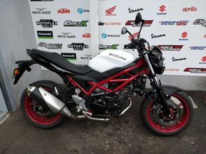 SUZUKI SV 650 2022 650 CM3 | MOTO ROADSTER | 14 900 KM | BLANC | 95310 ST OUEN L'AUMONE
