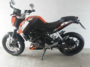 KTM DUKE 200