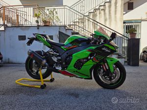 KAWASAKI NINJA ZX10R