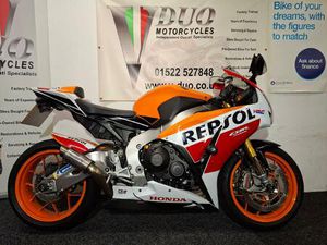 HONDA CBR1000RR FIREBLADE SP SUPER SPORTS PETROL MANUAL (181 PS) 999 CC