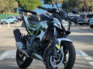 MOTO KAWASAKI Z125