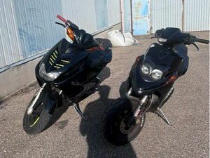 VEND LOT DE 2 SCOOTERS
