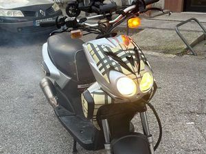 STUNT NAKED BURBERRY