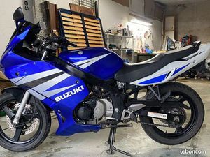 MOTO SUZUKI GSE-F
