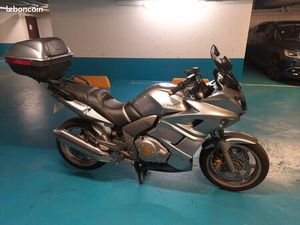 HONDA CBF 1000 – SUPERBE ÉTAT – 27 338 KM – PROCHE DU NEUF