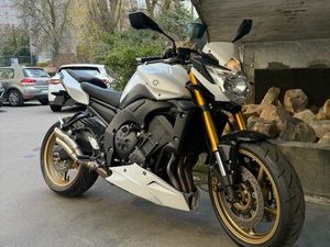 YAMAHA FZ8