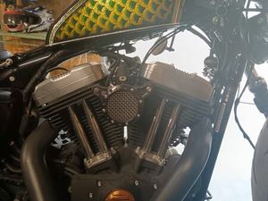 SPORTSTER FORTY EIGHT