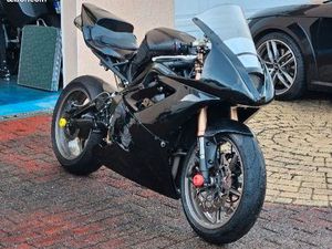 TRIUMPH DAYTONA 675 - 2009 - 23 000 KM
