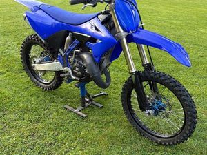 125 YZ 1021