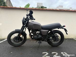 MOTO 125