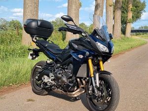YAMAHA TRACER 900