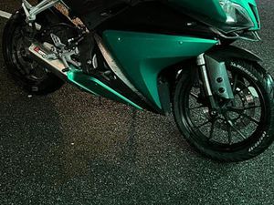 YAMAHA YZF-R 125