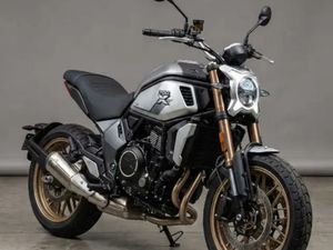 CFMOTO 700 CL-X HERITAGE