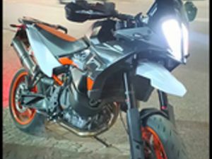 KTM 890 SMT