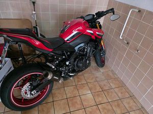 KAWASAKI Z900 50.TH ANNIVERSARY MIT UMBAU