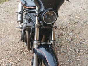 MOTO SUSUKI 600BANDIT EN A2