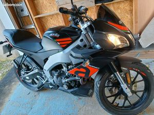 125 APRILIA EXCELLENT ÉTAT