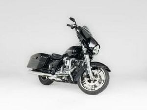 HARLEY-DAVIDSON FLHXS STREET GLIDE SPECIAL SOLID (BJ 2015) — MOTOREN | HARLEY-DAVIDSON — MARKTPLAATS