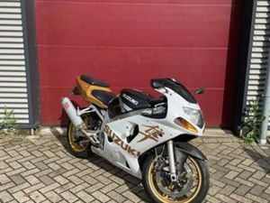SUZUKI GSXR 600 K3 WEINIG KM — MOTOREN | SUZUKI — MARKTPLAATS