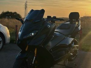 TMAX TECHMAX 560 2025