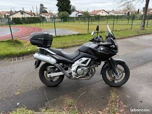 SUZUKI V STROM 650