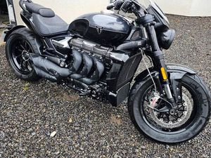 TRIUMPH ROCKET STORM GT
