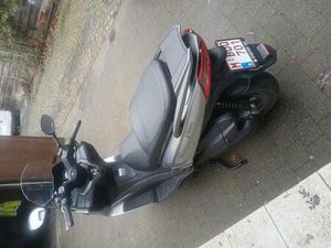 ② KYMCO XTOWN 125 CC A1