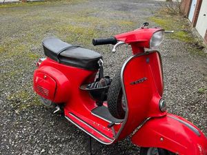 ② VESPA PRIMAVERA 125 CC