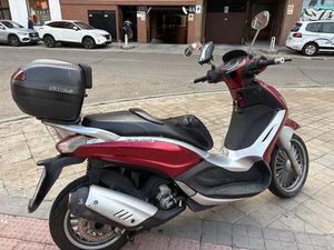 PIAGGIO - BEVERLY 300