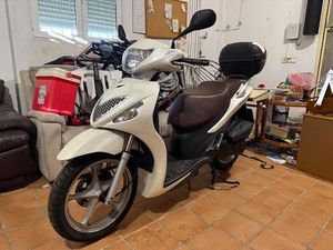 SUZUKI - SIXTEEN 125